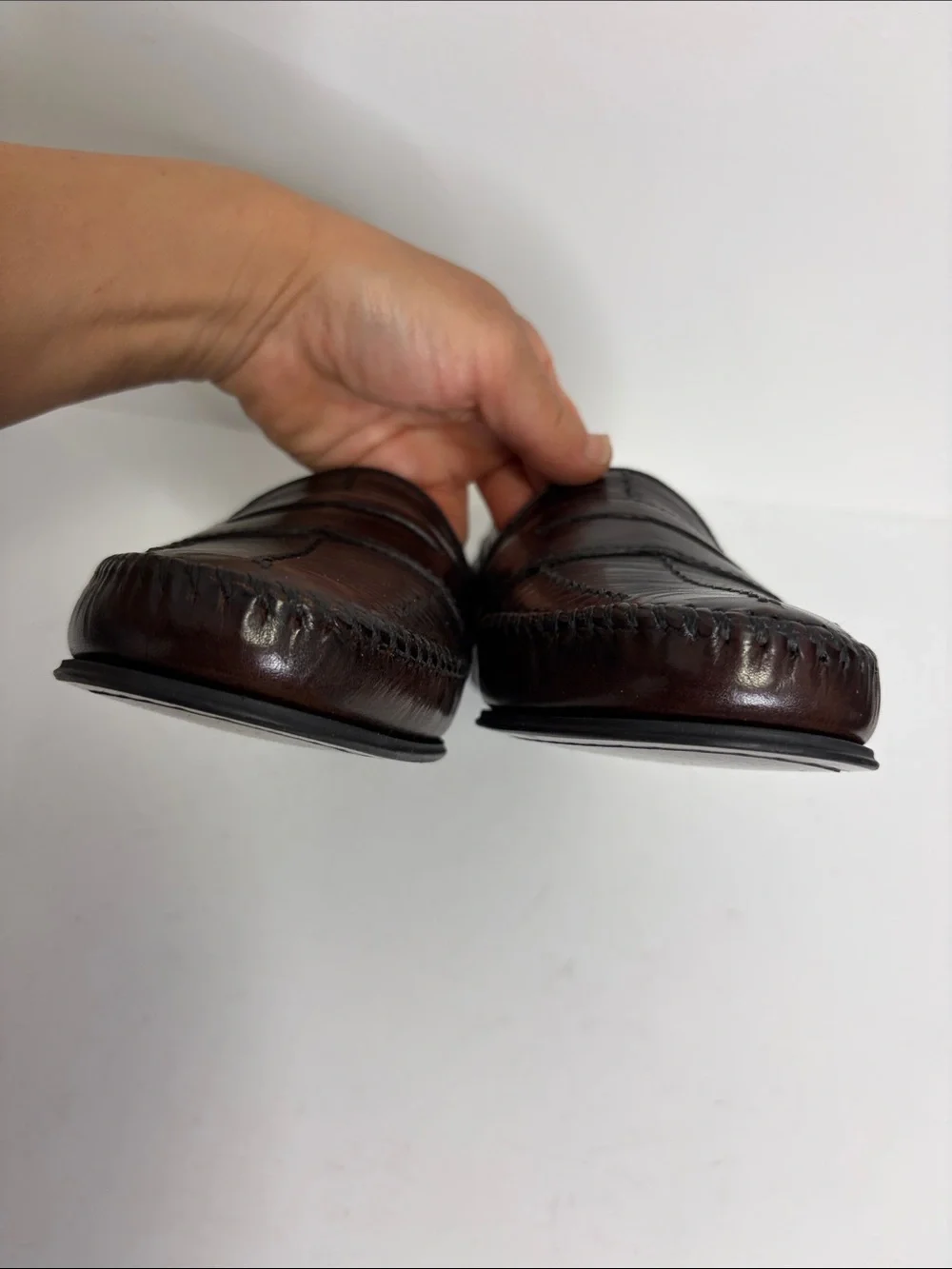GH Bass Penny Loafers Womens 8.5 Dark Brown Leather Woven Preppy Slip On Shoes - Picture 7 of 15